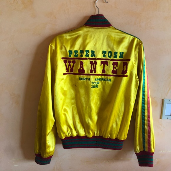 ❌❌😍SOLD BACK TO THE FAMILY 😍🎉HP🎉Actual Jacket. - Picture 4 of 8